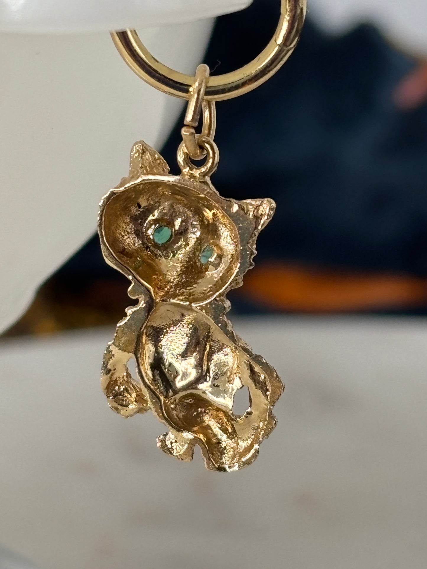 Cat Charm w/Green Eyes