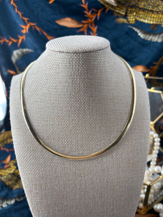 Reversible Omega Chain