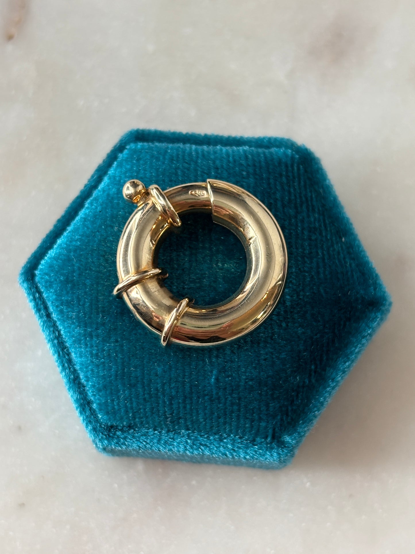 Large Gold Bolt Clasp