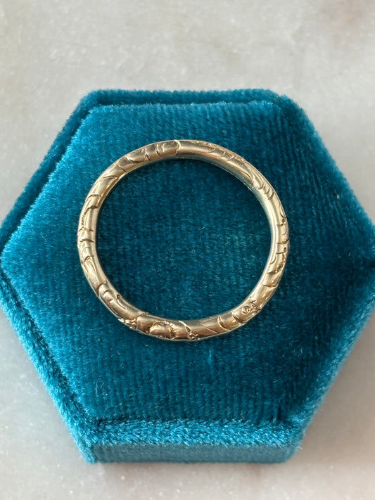 Antique Chased Split Ring